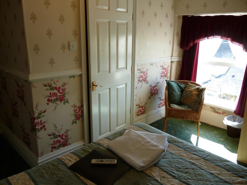 Weybourne Guest House Тенби Номер фото